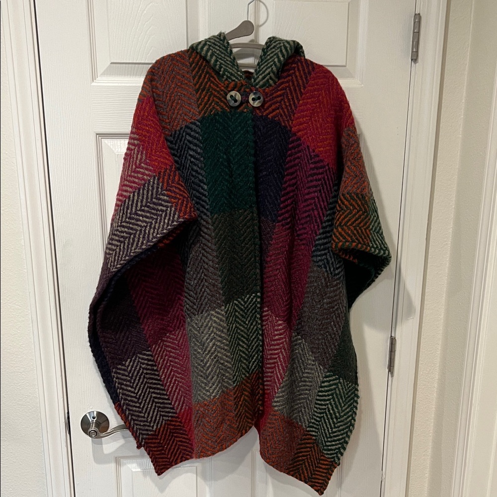 Blarney Woollen Mills Poncho